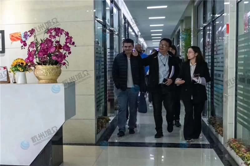 5de4860a4c4e7.jpg 5de4860a4c4e7.jpg