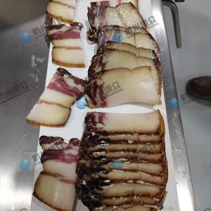 多功能切片機，現場試機切4mm熏肉，效果滿意！